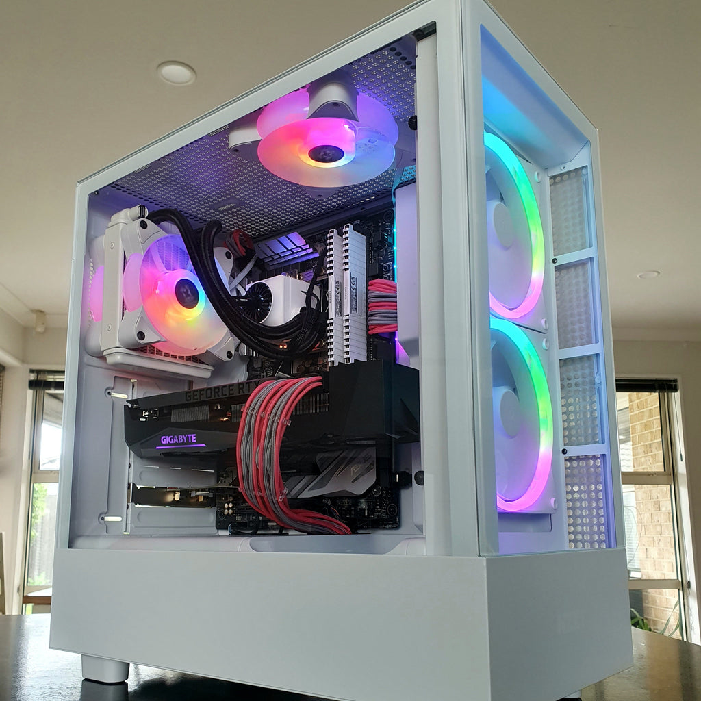 Performance | RTX 3070 Ti | i7 9700K | 16GB RAM | 1TB NVME SSD