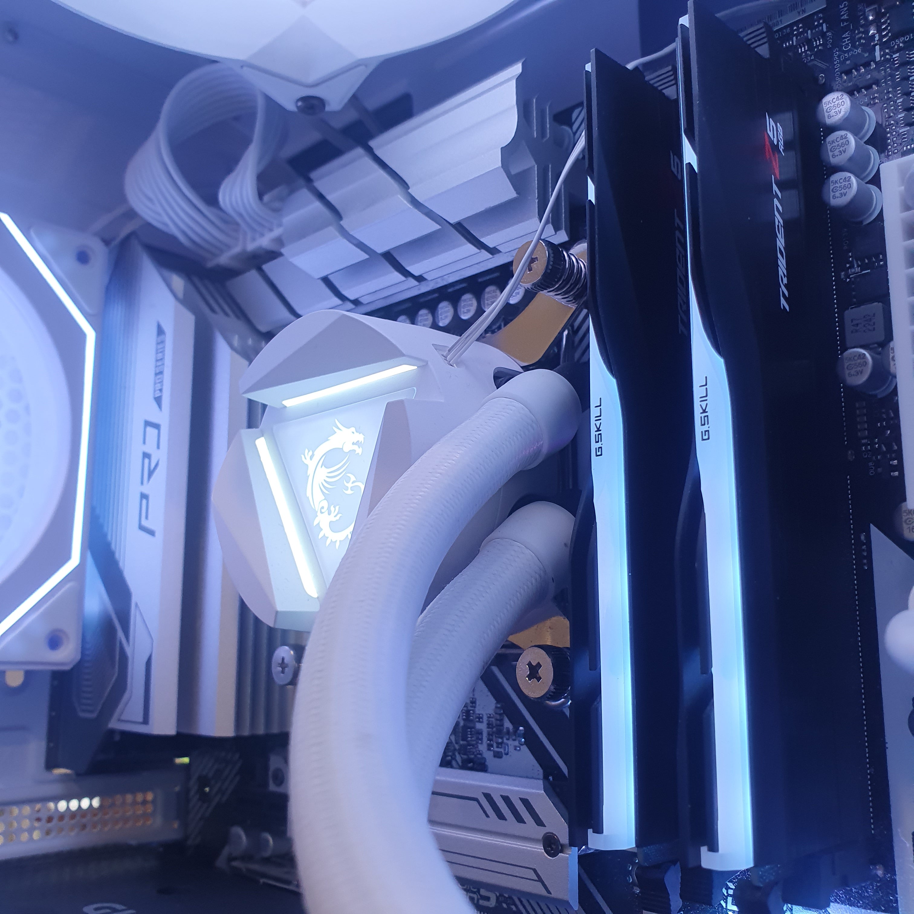 Performance | RTX 4060 | i5-13600K | 32GB DDR5 RAM | 1TB NVME SSD | 1TB HDD
