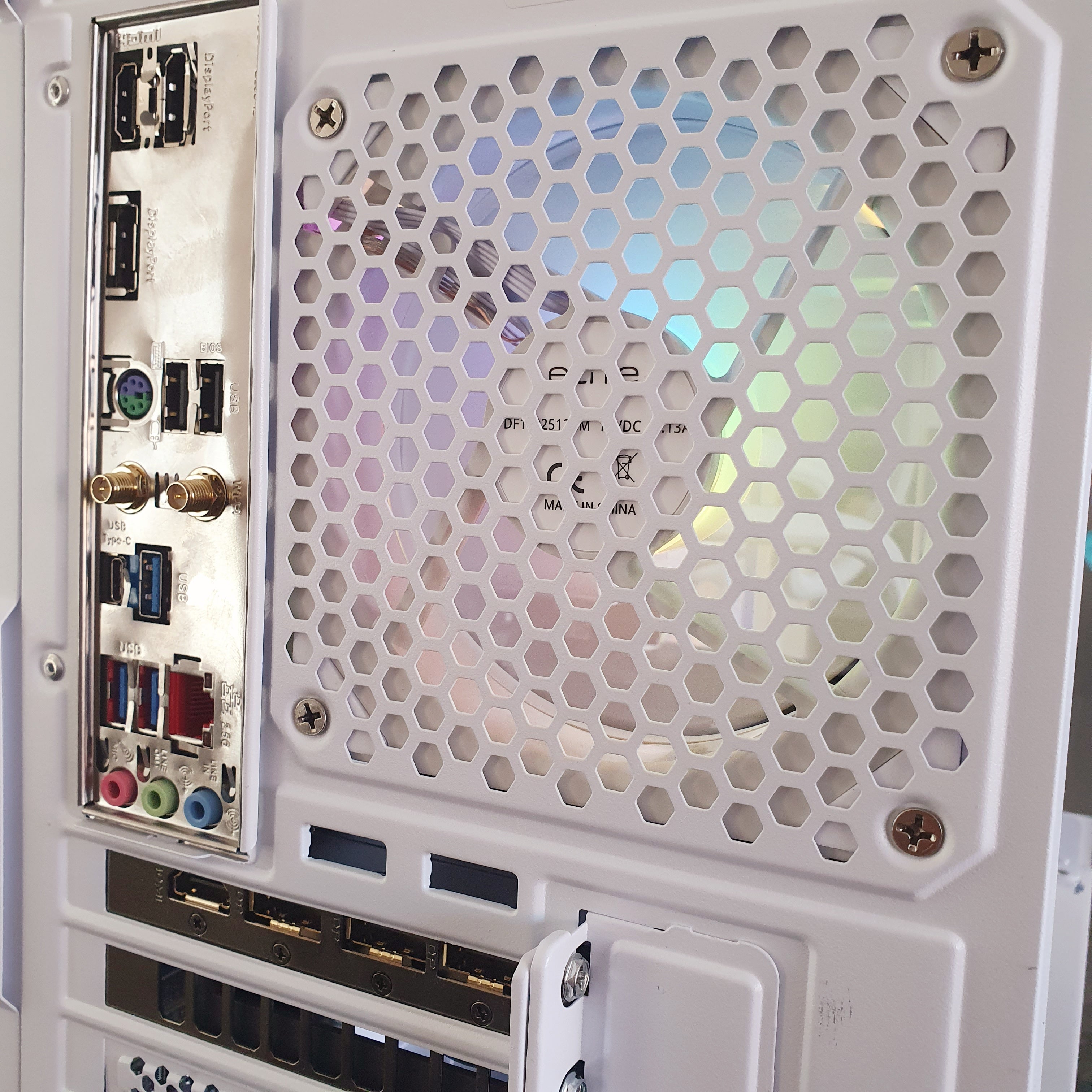 Enthusiast | RTX 5070 | Ryzen 5 7600 | 32GB DDR5 RAM | 2TB NVME SSD
