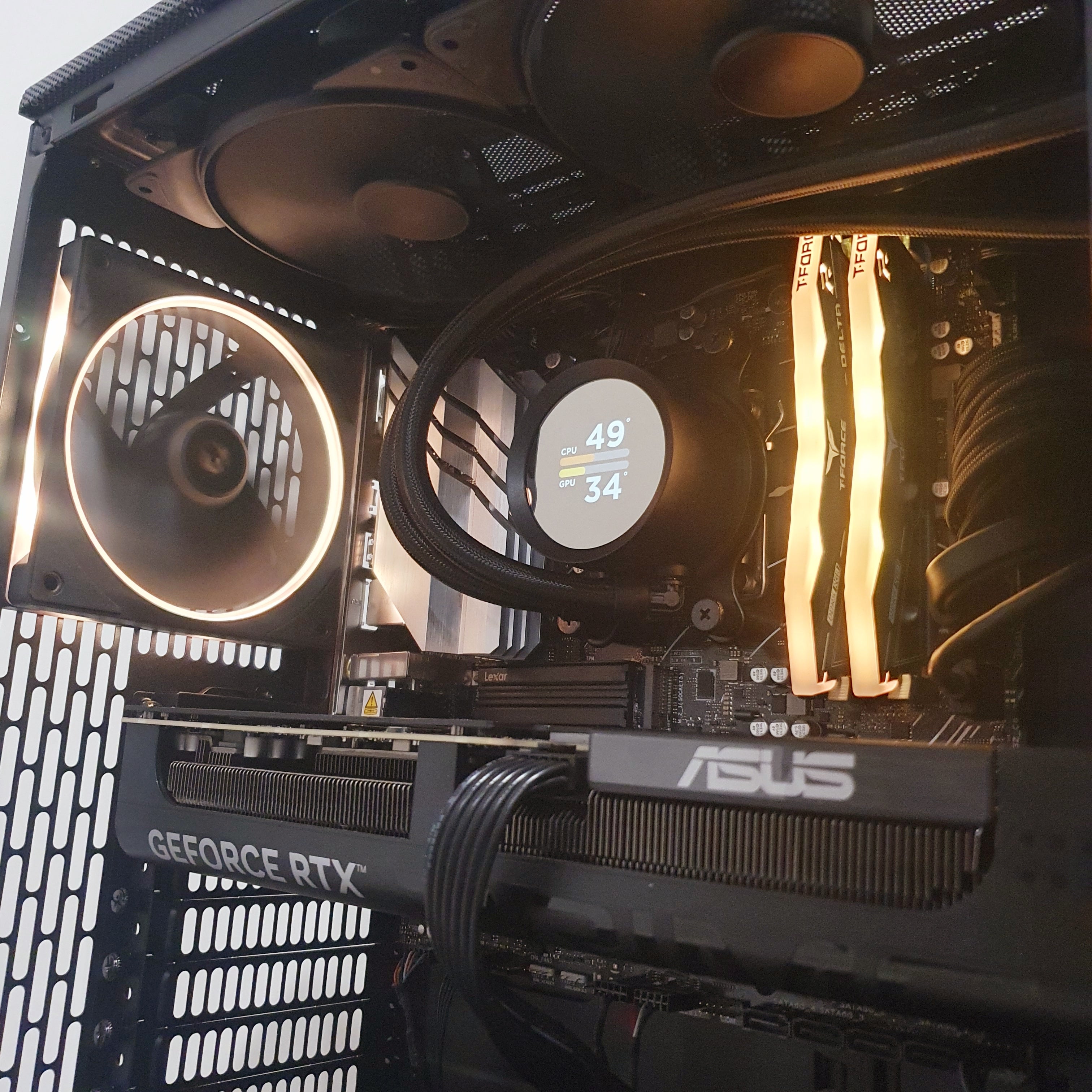 Enthusiast | Ryzen 9 9900X | RTX 5070 | 32GB RAM | 2TB NVME SSD